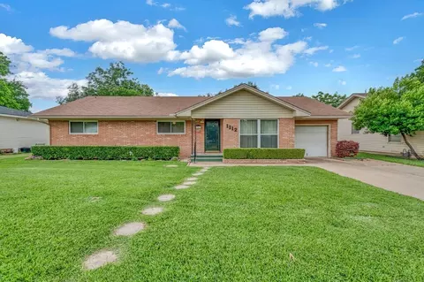 1112 N 63rd St, Waco, TX 76710