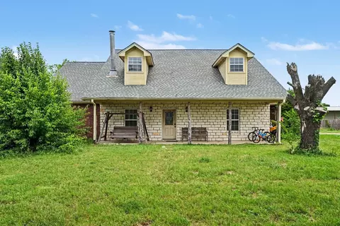 1342 County Road 1180, Decatur, TX 76234