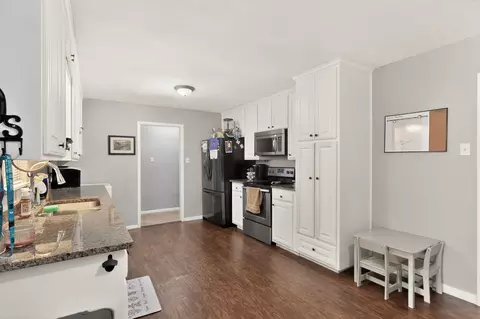 3606 Reeves St, North Richland Hills, TX 76117