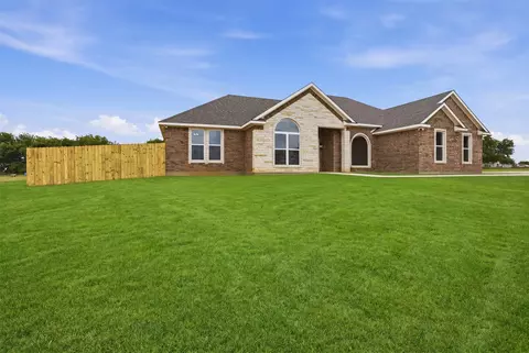 6700 County Road 302, Grandview, TX 76050