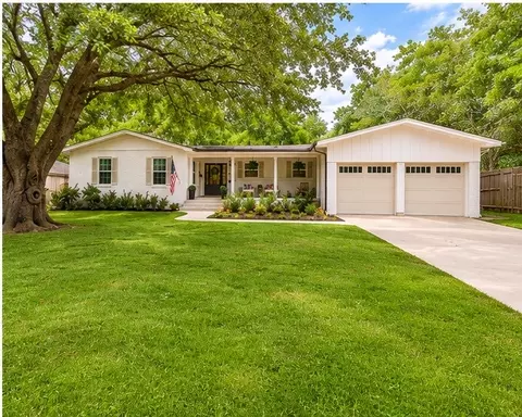 6917 Kirkwood Rd, Fort Worth, TX 76116
