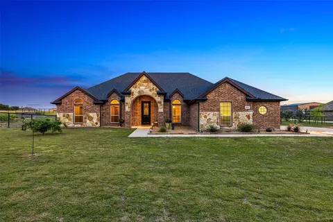 6001 Michael Rd, Sanger, TX 76266