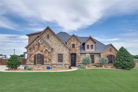 119 Cactus Dr, Decatur, TX 76234