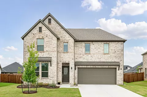 919 Edgehurst Dr, Mckinney, TX 75071