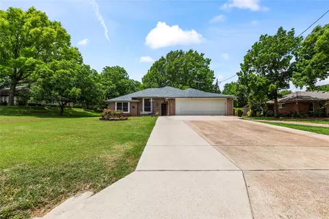 403 N Casa Grande Cir, Duncanville, TX 75116