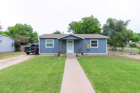 505 Fairmont St, Clyde, TX 79510