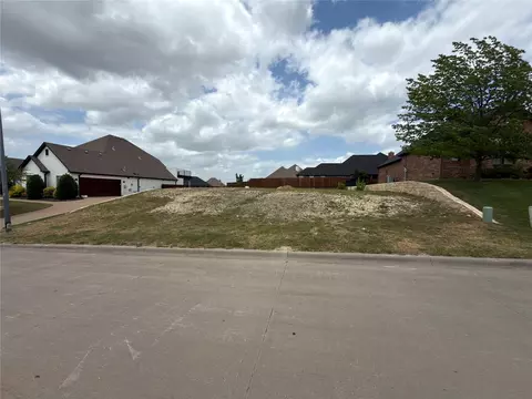 11025 Hawkins Home Blvd, Benbrook, TX 76126