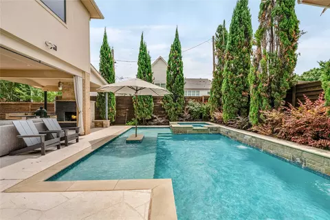 6910 Huff Trl, Dallas, TX 75214