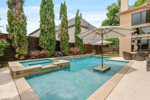 6910 Huff Trl, Dallas, TX 75214