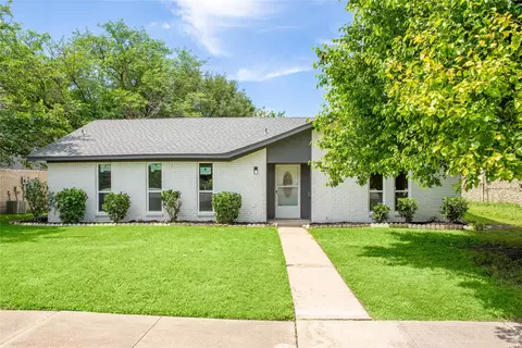 1021 Pleasant Valley Rd, Garland, TX 75040