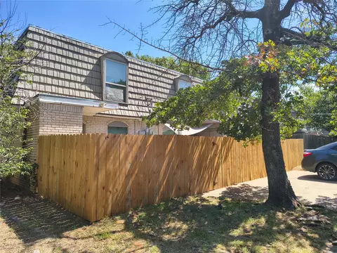 1912 W Sanford St, Arlington, TX 76012