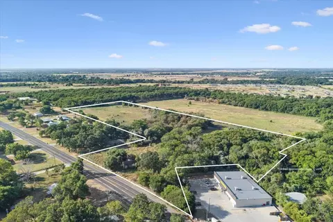 12999 Gholson Rd, Gholson, TX 76705