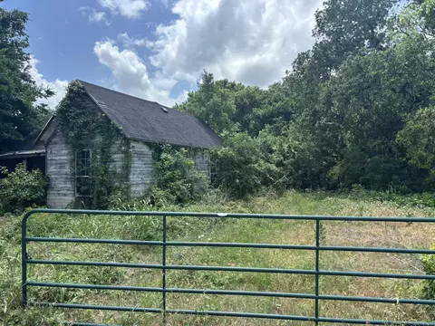 12999 Gholson Rd, Gholson, TX 76705