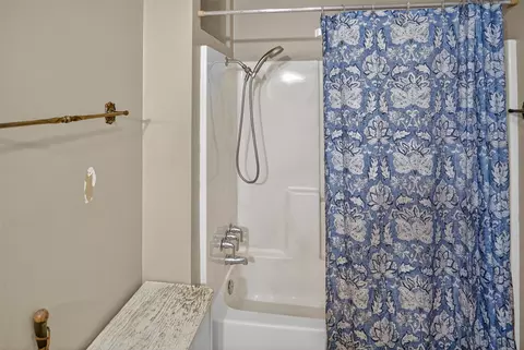 Bath - 615 W North St, Blossom, TX 75416 photo 4 of 4