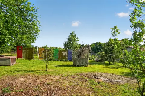 Exterior - 615 W North St, Blossom, TX 75416 photo 11 of 15