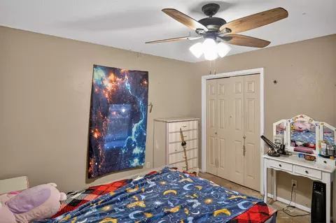 Bedroom - 615 W North St, Blossom, TX 75416 photo 2 of 4