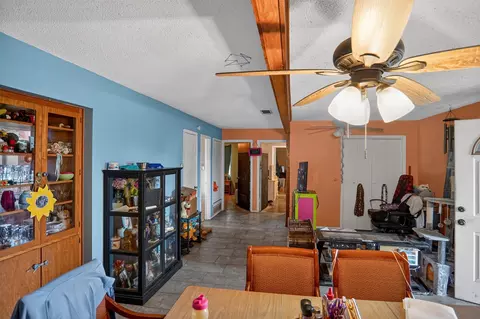 Entry Way - 615 W North St, Blossom, TX 75416 photo 1 of 1