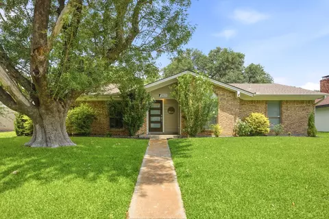 2103 Drake Dr, Richardson, TX 75081