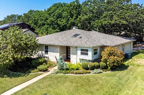 149 Edgewood Dr, Coppell, TX 75019