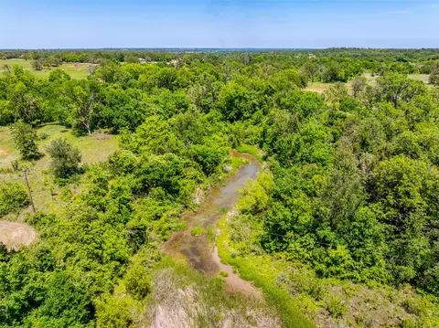1874 County Rd, Springtown, TX 76082 photo 12