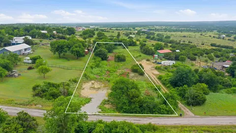113 Denton Heights Ln, Weatherford, TX 76085