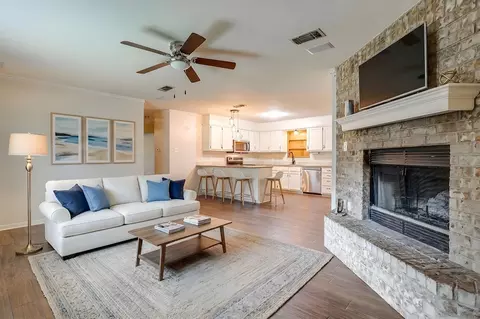 709 N Avenue B, Springtown, TX 76082