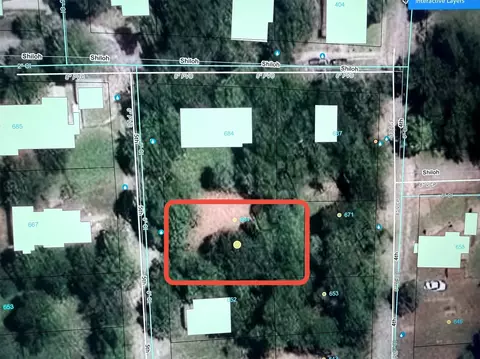 664 5th St NW, Paris, TX 75460