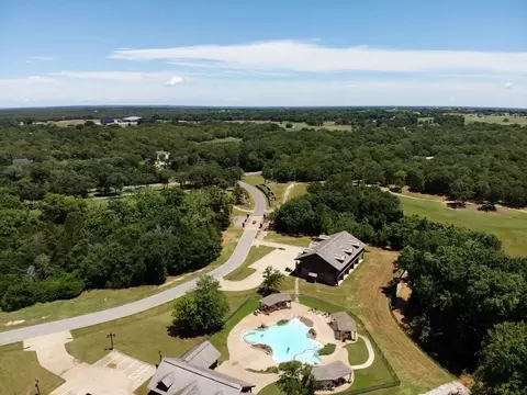 104 Meridian Ln, Gordonville, TX 76245