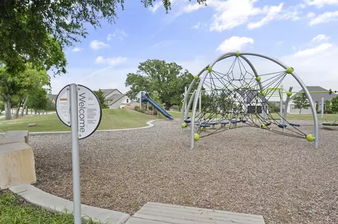 View/Area - 417 Kestrel Ct, Aledo, TX 76008 photo 2 of 3