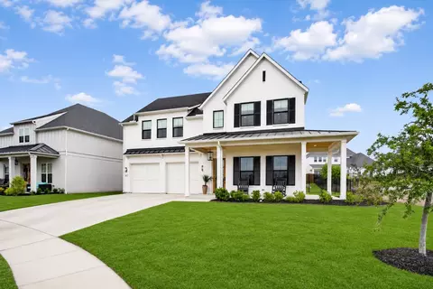 Exterior - 417 Kestrel Ct, Aledo, TX 76008 photo 4 of 6