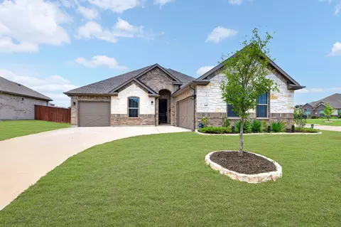 829 Poppie Ln, Midlothian, TX 76065