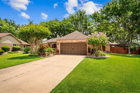 Exterior - 407 Dillard Ln, Coppell, TX 75019 photo 14 of 18