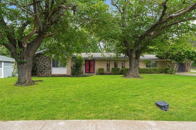 613 Misty Glen Dr, Desoto, TX 75115