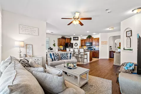 1737 Kachina Lodge Rd, Fort Worth, TX 76131