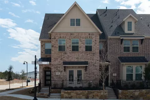 2140 Naples Dr, Rowlett, TX 75088
