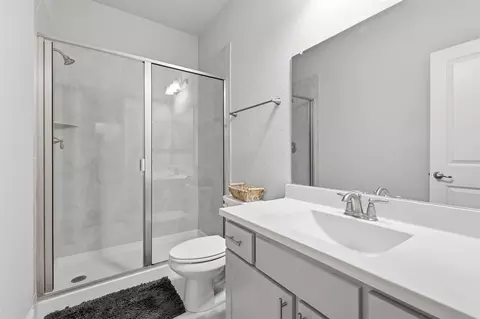 Bath - 6212 Leatherstem Rd, Argyle, TX 76226 photo 6 of 7
