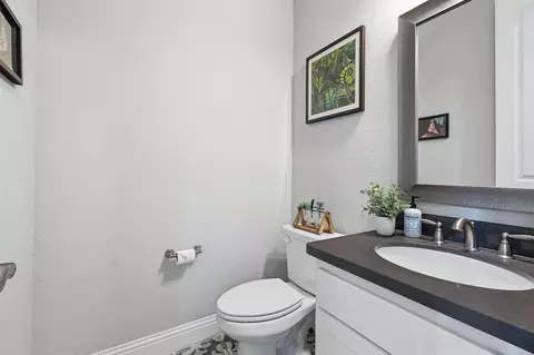 Bath - 6212 Leatherstem Rd, Argyle, TX 76226 photo 5 of 7