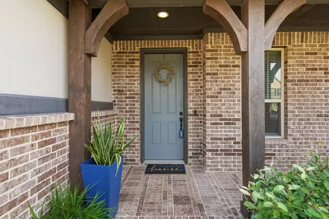 Entry Way - 6212 Leatherstem Rd, Argyle, TX 76226 photo 1 of 4