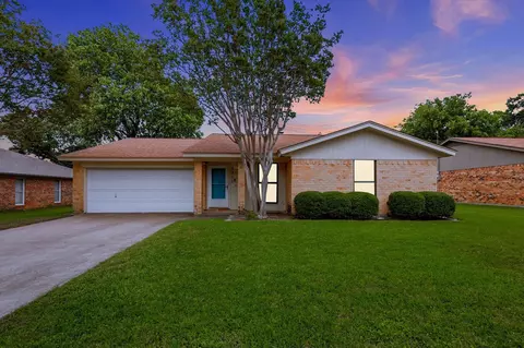 3311 Steeplewood Trl, Arlington, TX 76016