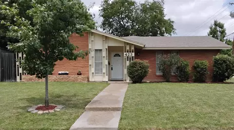 423 Columbia Cir, Irving, TX 75062