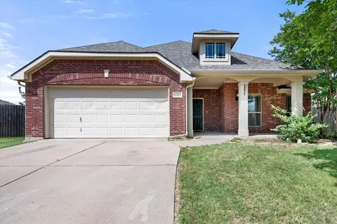 1205 Rosa Ln, Mansfield, TX 76063