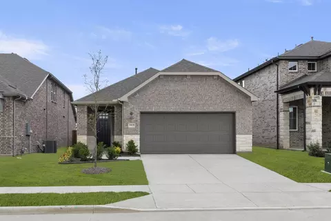 5915 Laurel Lake Ln, Pilot Point, TX 76258