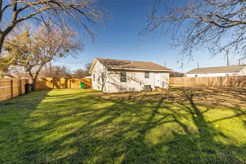 205 N State Highway 101, Chico, TX 76431