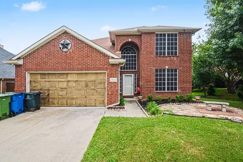 1342 Clear Creek Dr, Lewisville, TX 75067