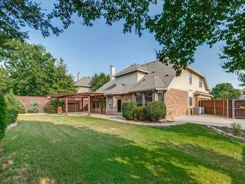 421 Shady Oaks Dr, Murphy, TX 75094