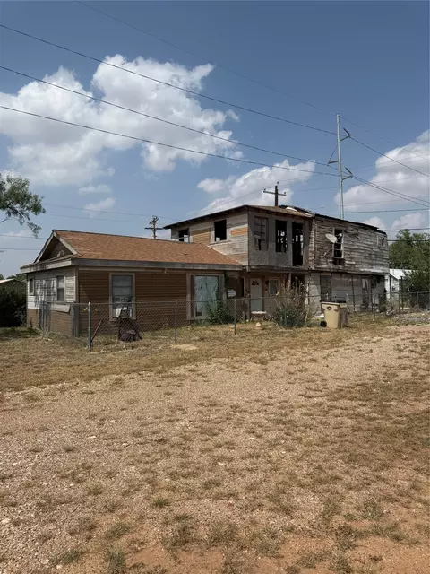 201 Commercial Ave, Anson, TX 79501