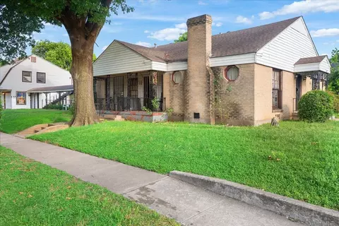 1718 S Marsalis Ave, Dallas, TX 75216