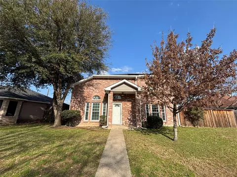 805 Hillbrooke Dr, Arlington, TX 76001