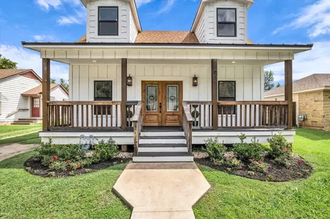 911 N 31st St, Waco, TX 76707