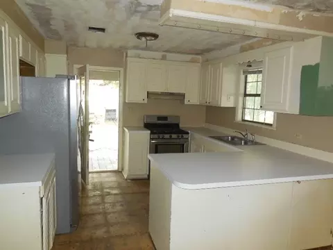 Kitchen - 1104 Foreman Rd, Doyline, LA 71023 photo 1 of 1